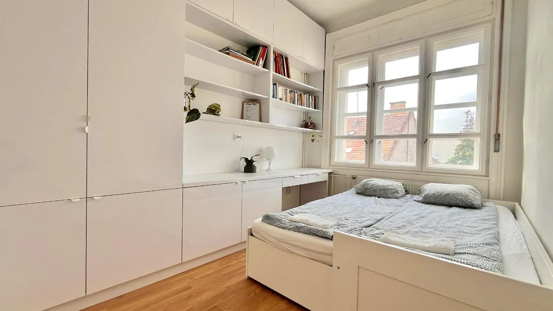 Cozy Top Floor Room Budapest